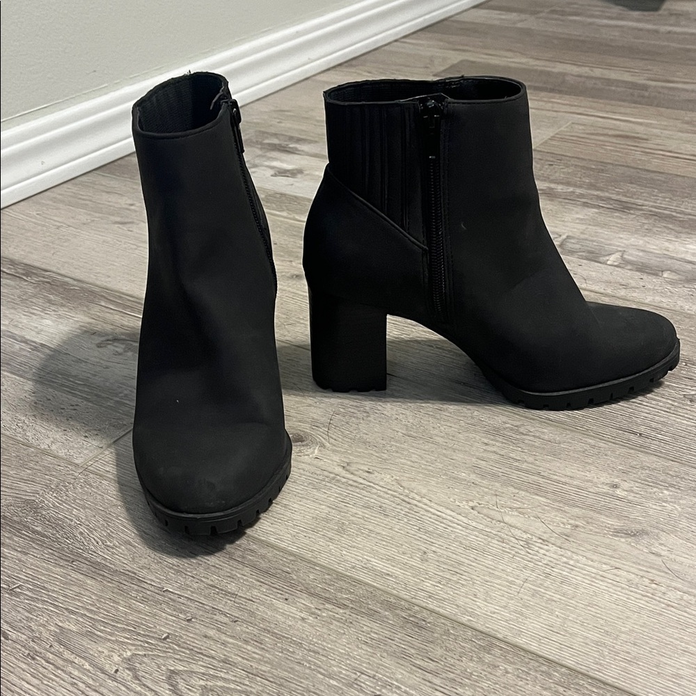 Kelly & Katie Black Ankle Booties
